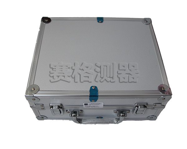 5c302ad58fae1.jpg 踏板力計包裝箱0.jpg