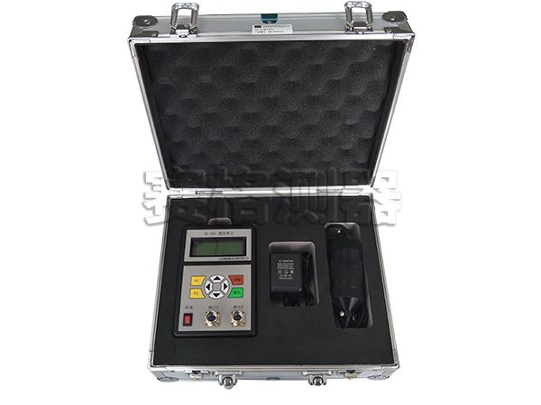 5c304e9c158c9.jpg 透光率計裝箱0.jpg